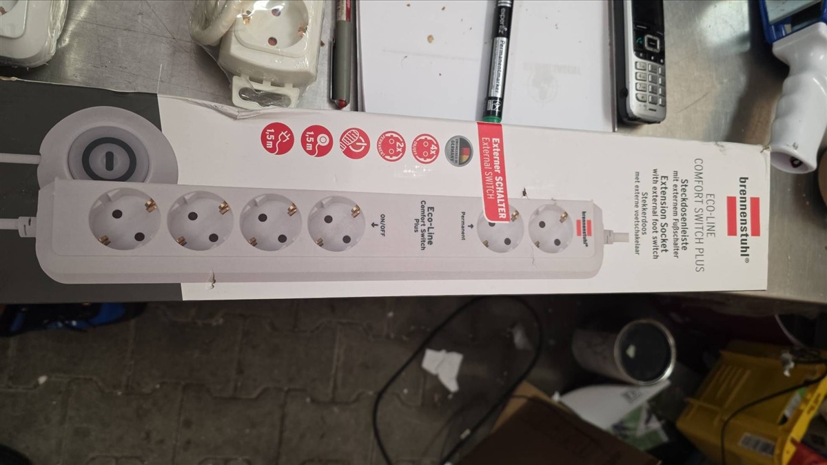 Produktbox, Steckdosenleiste, Verlängerungskabel, Adapter, Steckdosenleiste