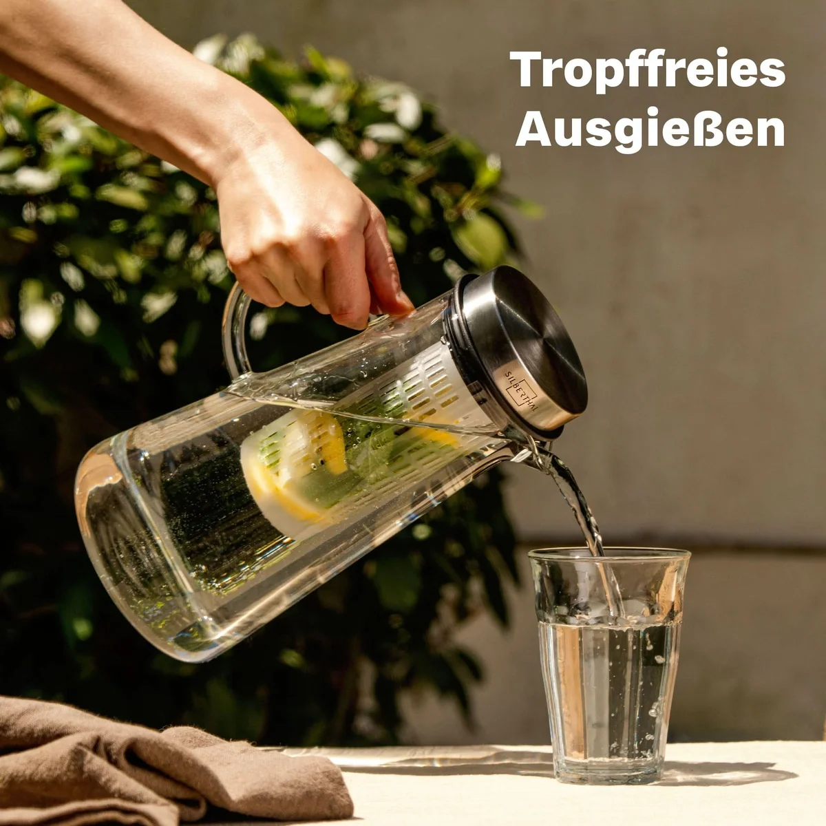 Glaskaraffe, Edelstahldeckel, Fruchteinsatz, Tropffreier Ausguss, Transparentes Glas