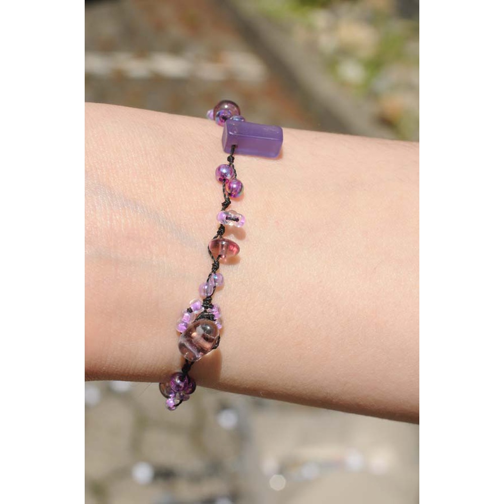 Dehnbares Perlenarmband GLAMOUR LILA