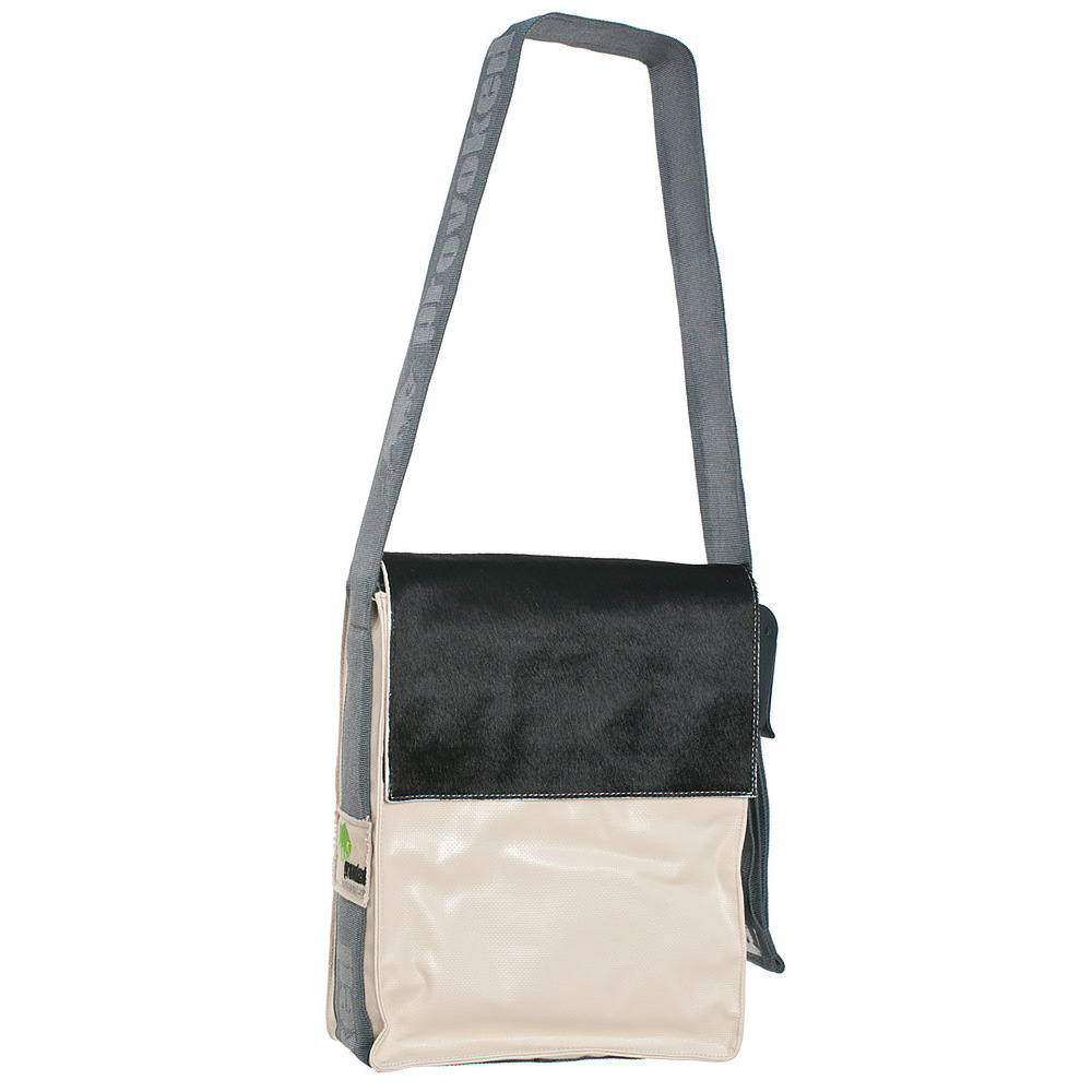 Messenger Bag CITY PROVOKED aus Kuhfell: schwarz & LKW-Plane: beige, 31x25x
