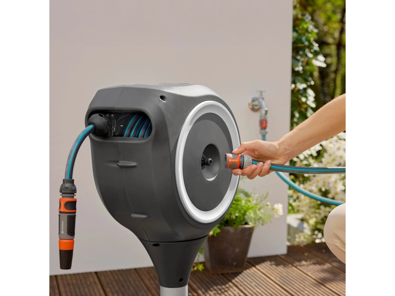 Gardena Terrassen-Schlauchbox RollUp M mit 20 m Gartenschlauch