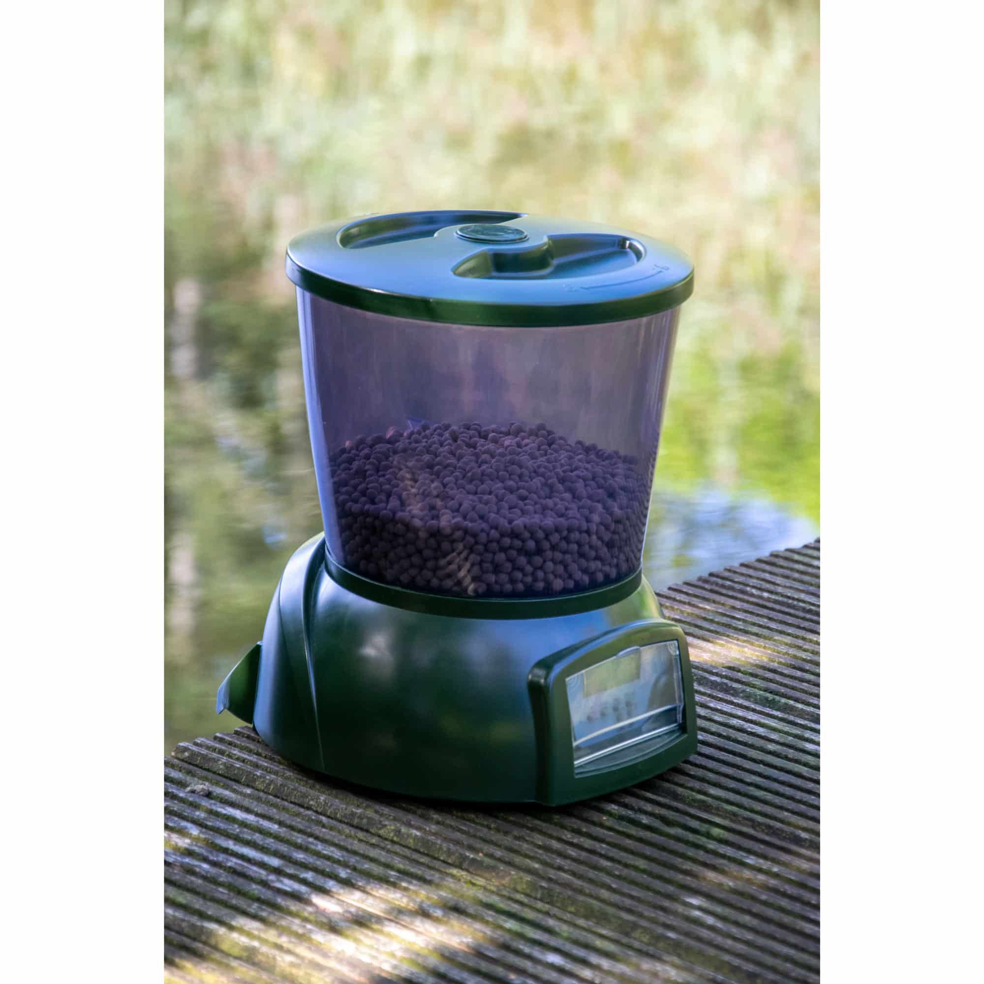 Dobar Programmierbarer Teichfischfutterautomat mit LCD-Anzeige