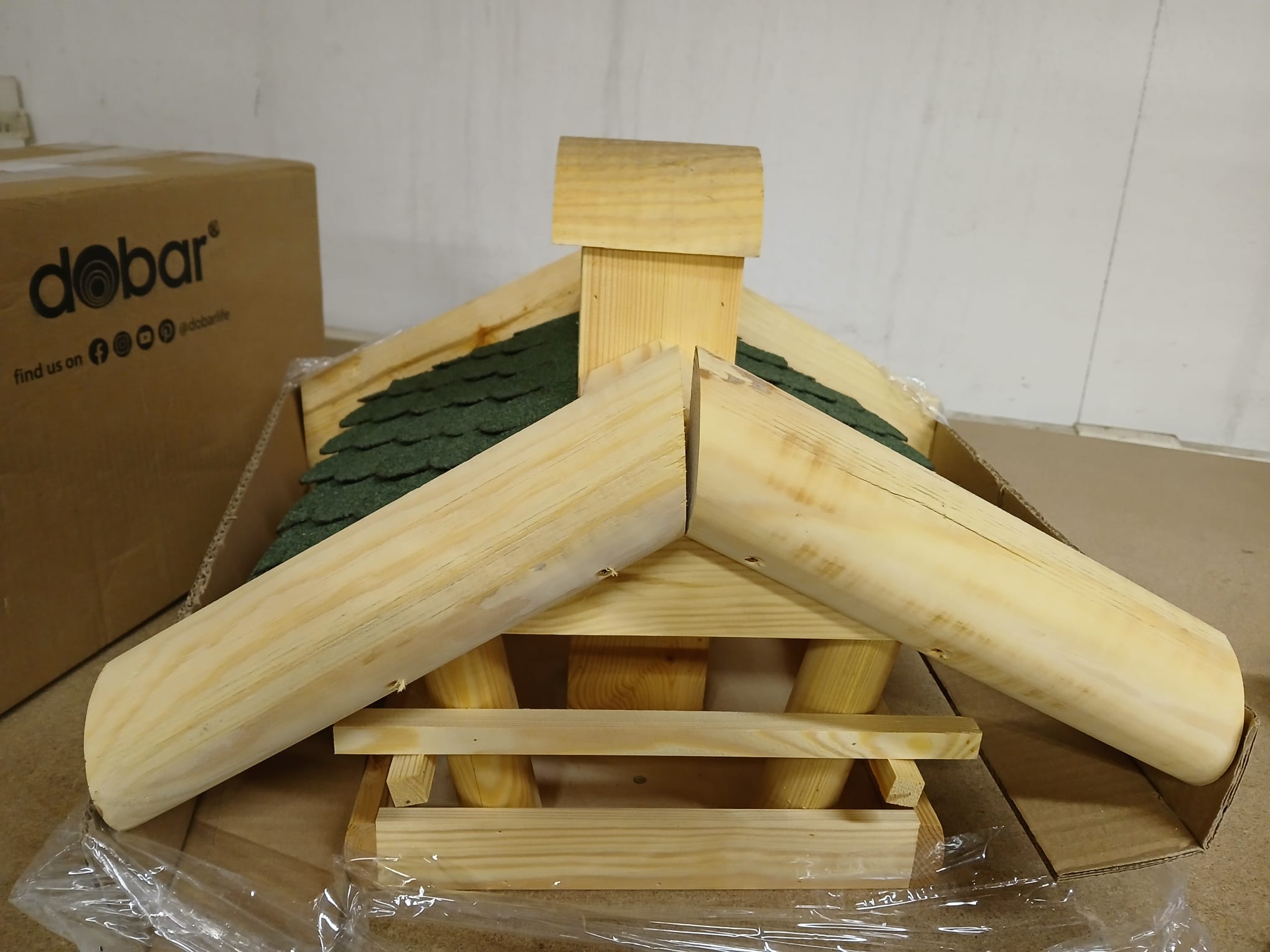 Dobar Vogelhaus mit Futtersilo Vogelfutterhaus #D289