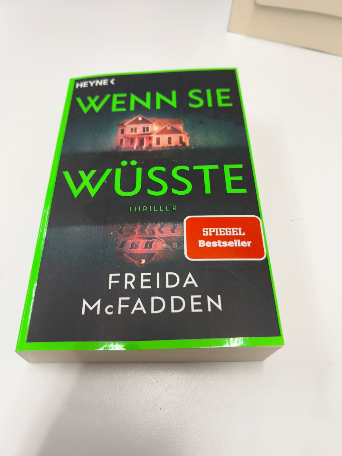 Thriller, Roman, Hardcover?, Haus?, Bestseller-Label