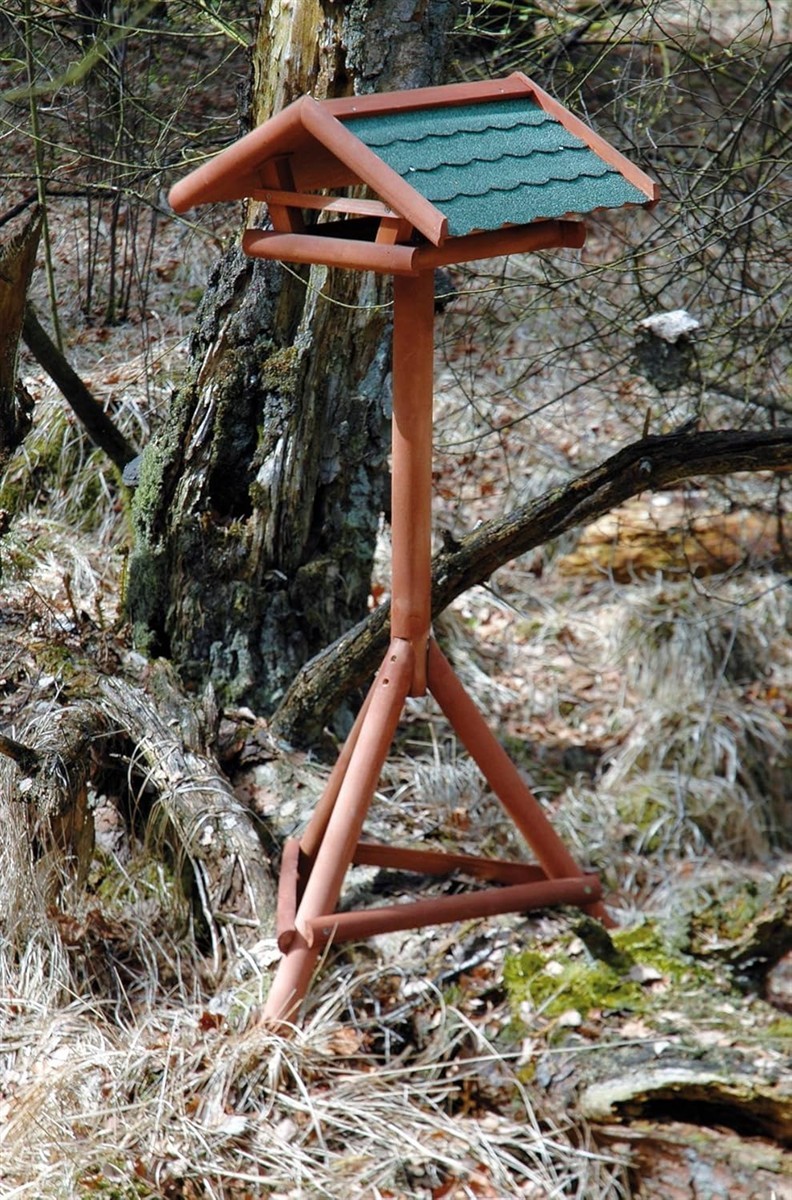 Vogelfutterhaus, Holzständer, Satteldach, grüne Dachschindeln, rostbraun