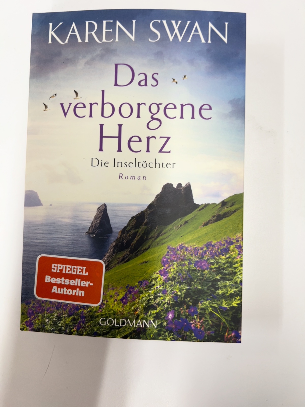 buch, roman, das versteckte herz, die inseltöchter, goldmann