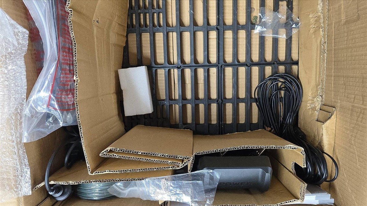 Gitterboden, Kabel, Prozessorschnitt, Verpackung, Elektronikzubehör
