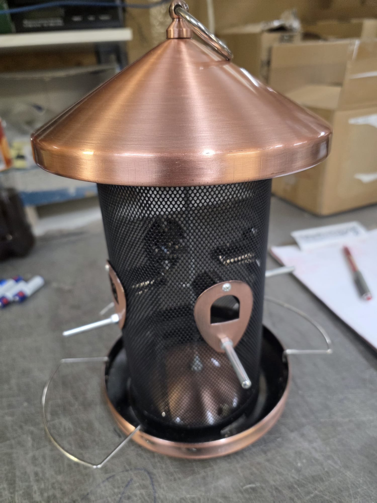 dobar Große Futtersäule Vogelfutterspender in Kupferoptik Futterstation aus Metall Futterspender DH180