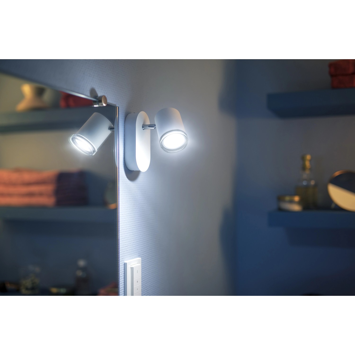Philips Hue Spot 1 flg. White Ambiance Adore Weiß 250 lm inkl. Dimmer