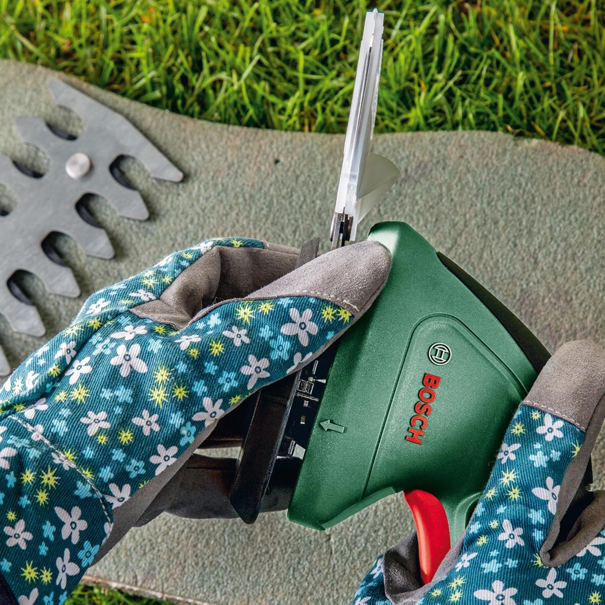 Bosch Akku Gras und Strauchschere EasyShear