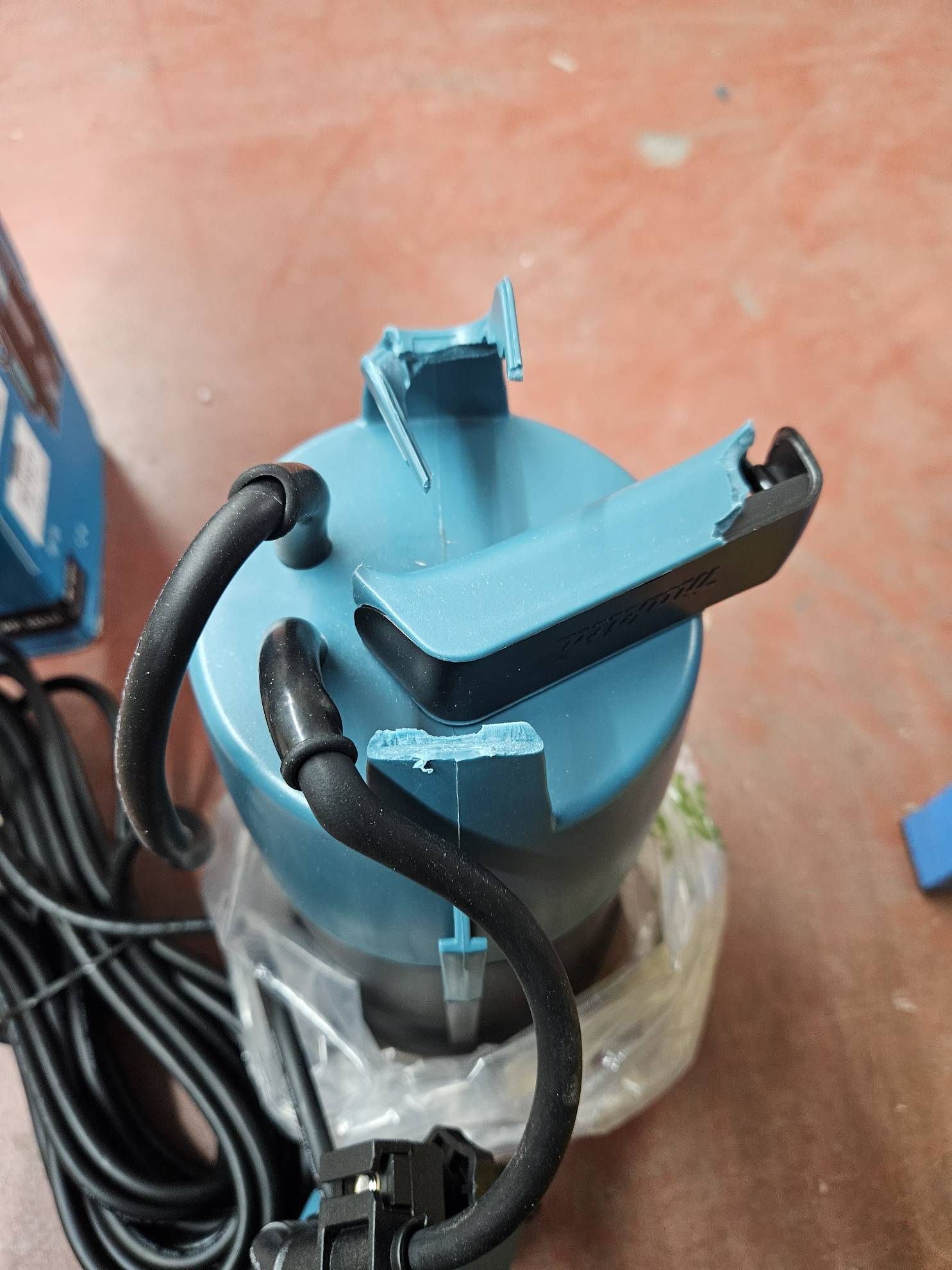 Makita Tauchpumpe Klar- und Schmutzwasser PF1010 #E502
