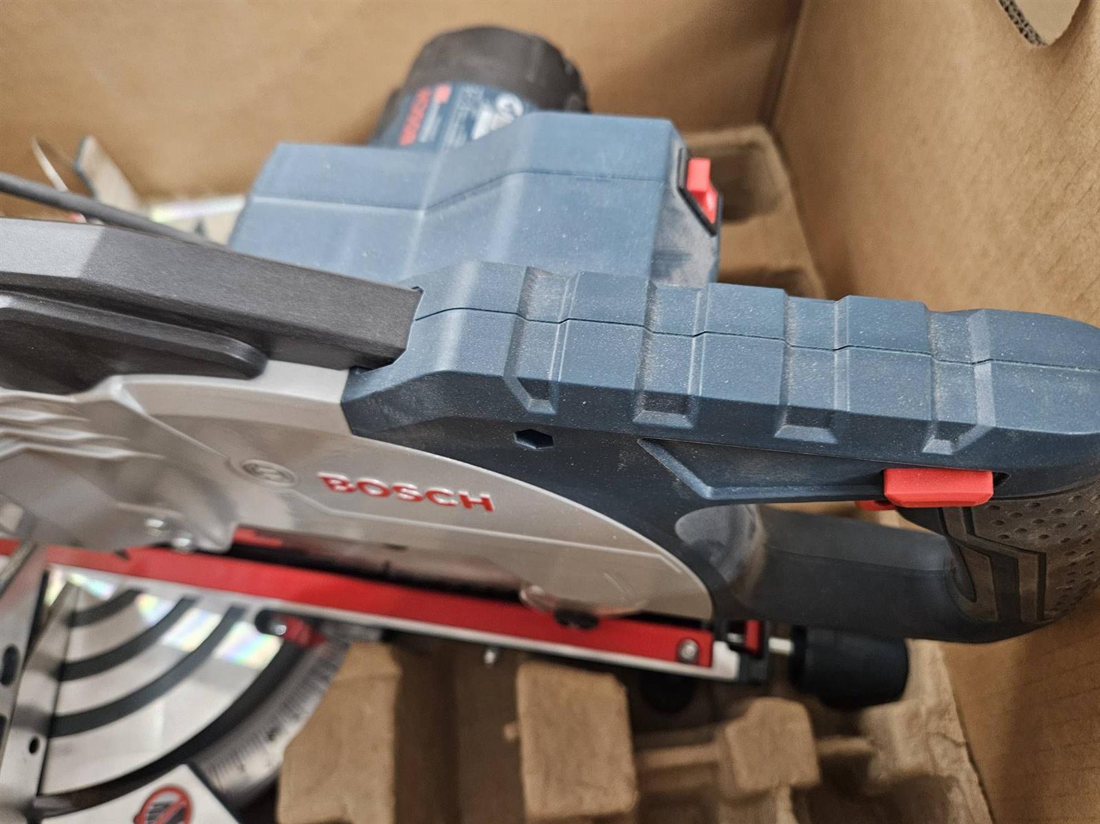 Bosch Professional Paneelsäge GCM 8 SJL 1.600 W #E566