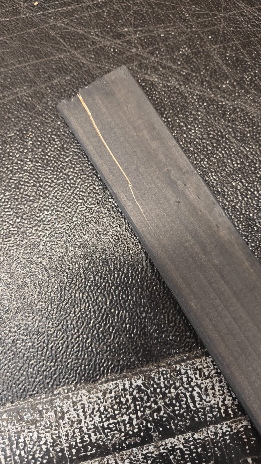 Metallstreifen, Silberstreifen, Riss, Bruch, dünner Stab