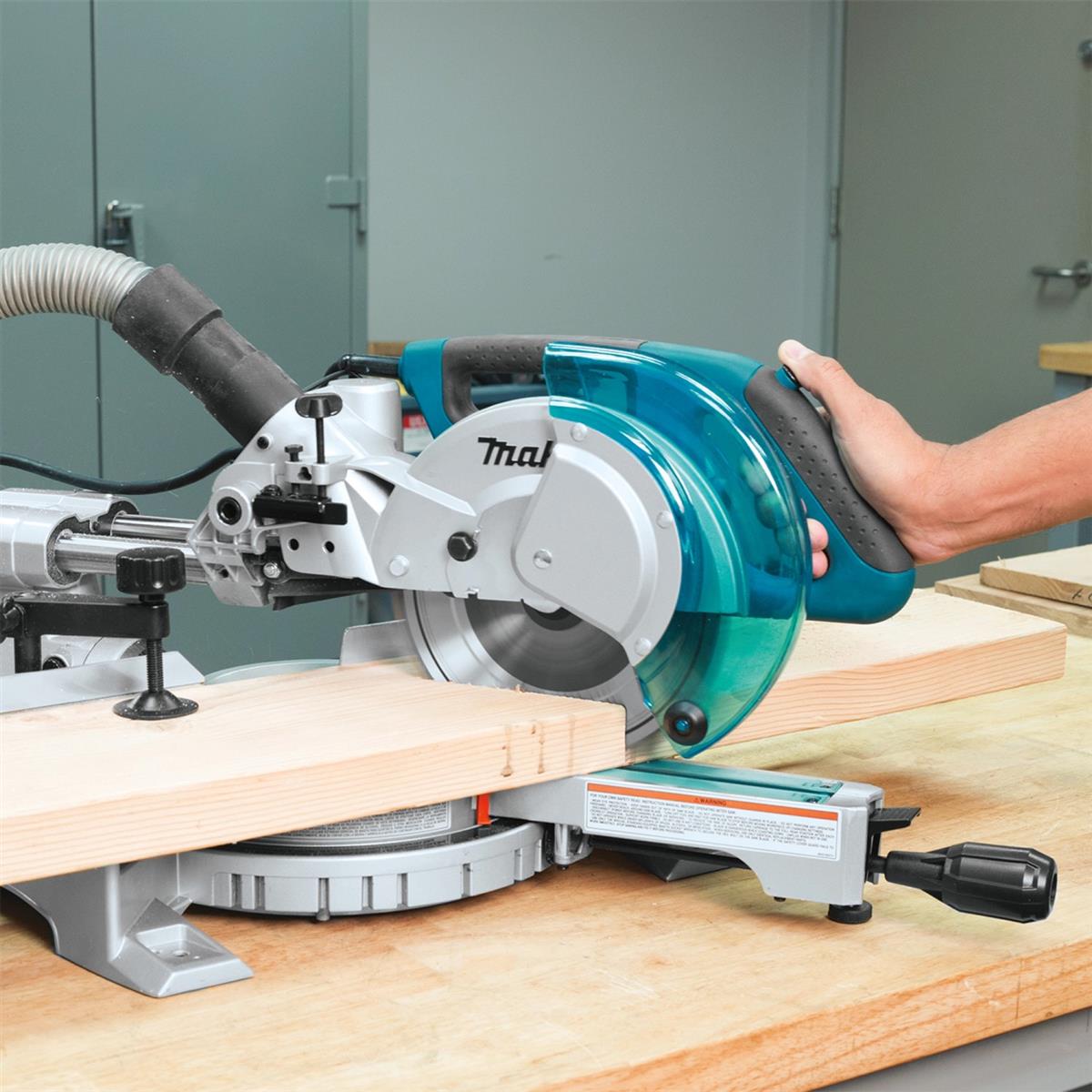 Makita Kapp und Gehrungssäge LS0815FLN 216 mm