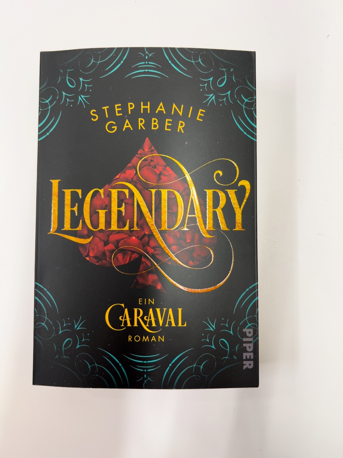 Roman, Legends, Caraval, Buchcover, Bandbuch