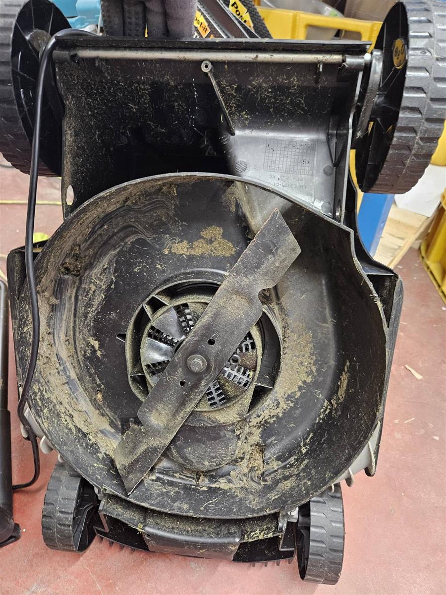 Bosch Akku-Rasenmäher EasyRotak 36-550 Solo #E670