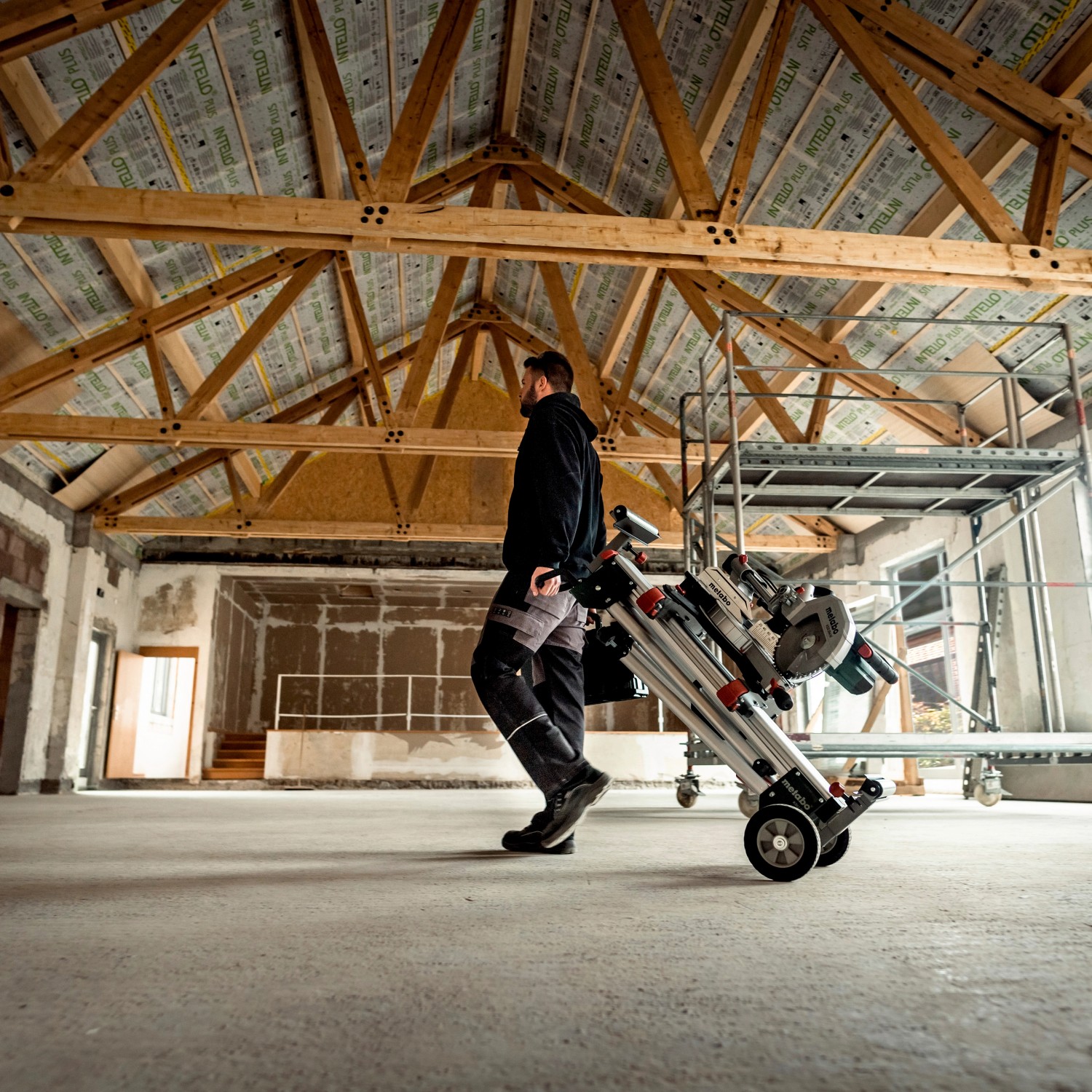 Metabo Kappsäge und Zugsäge KGS 254 M mit Hartmetall Sägeblättern