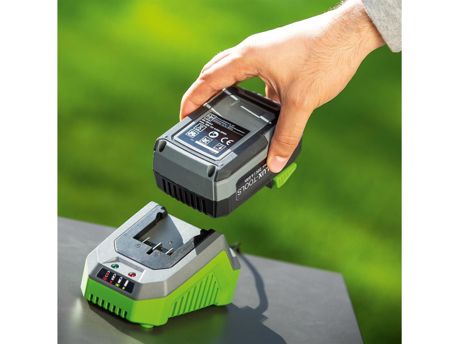 LUX 20 V Schnellladegerät 1 PowerSystem ohne Akku