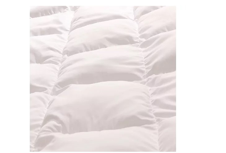 GOLDWOLKE Winterdecke Bettdecke Zudecke Decke 135x200 cm