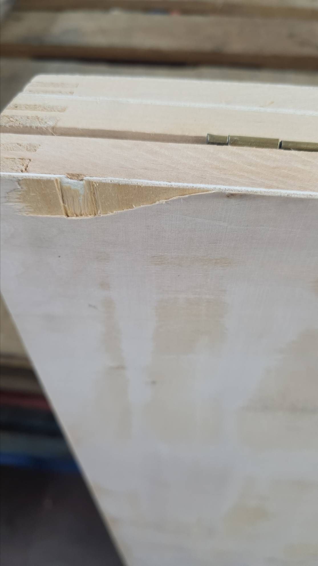 LUX Holz-Tapeziertisch mit Stahl-Gestell #E408