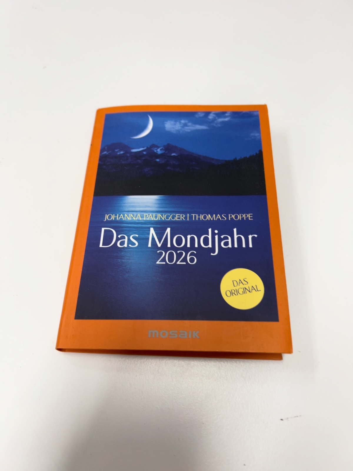 Book, Das Mondjahr, 2026, Orange cover, Ratgeber/ Kalender