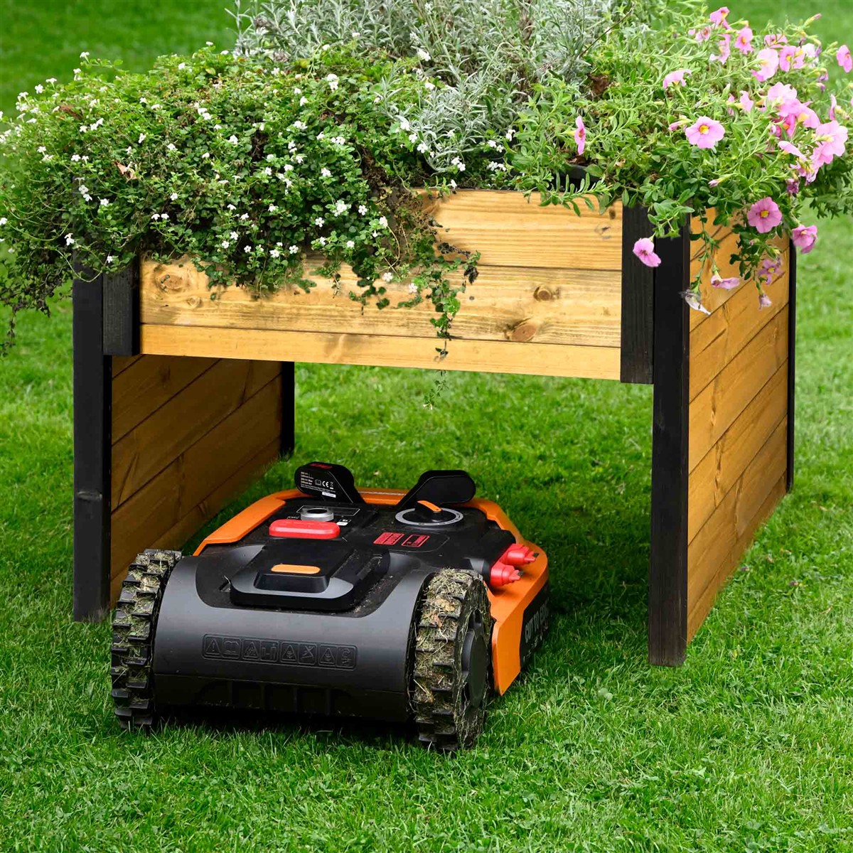 Dobar Mährobotergarage mit integriertem Pflanzkasten Gartendekoration