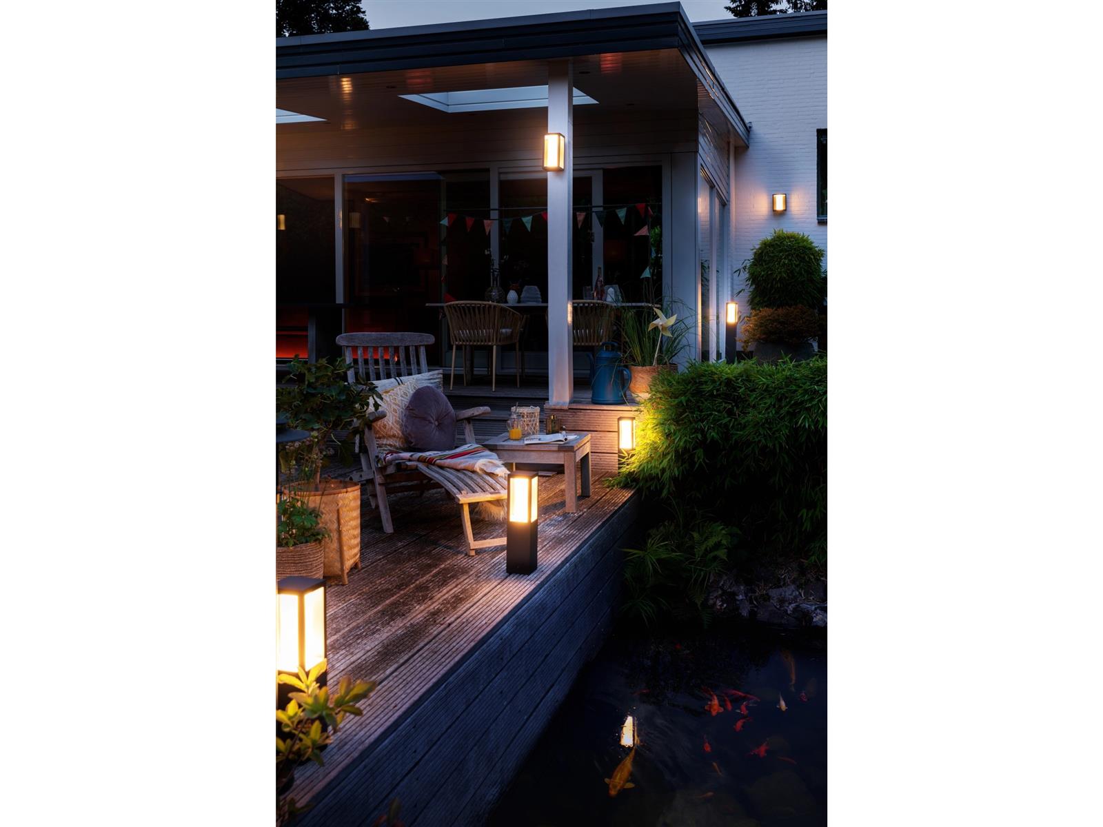Philips Hue White & Color Ambiance Impress LED Wegeleuchte