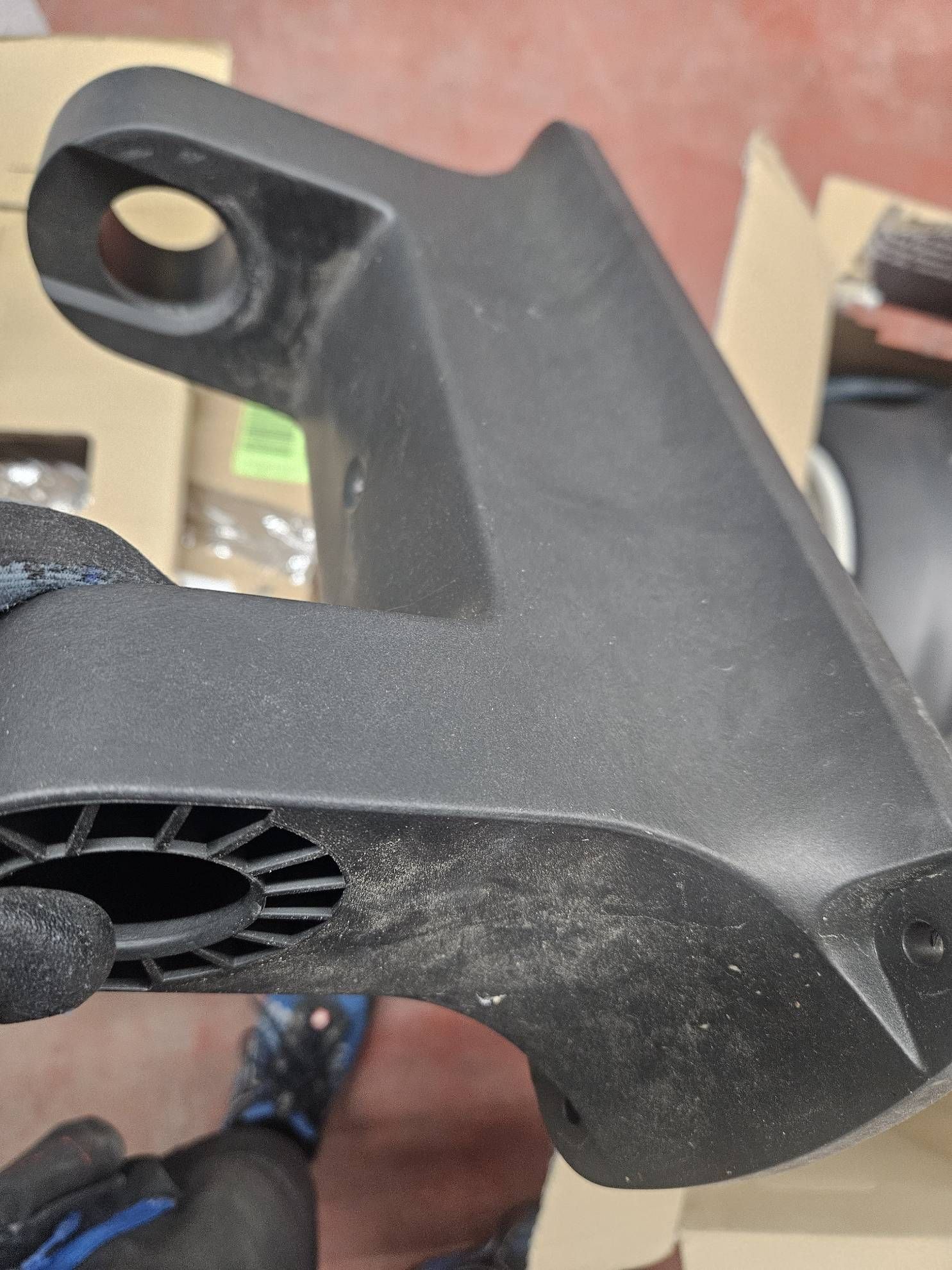 Gardena Wand-Schlauchbox RollUp M/L (weiß) 25 m flexible Bewässerung für mittelgroße bis große Gärten, Schwenkbare Schlauchbox, inkl. 25 m Gardena Qualitätschlauch #E497