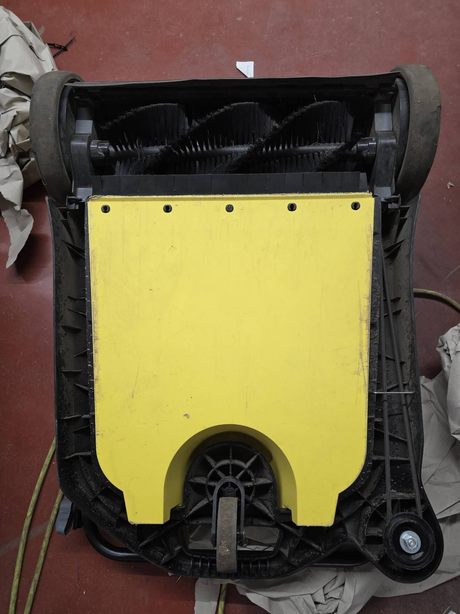 Kärcher Kehrmaschine S4 Handkehrmaschine mit Seitenbesen #727
