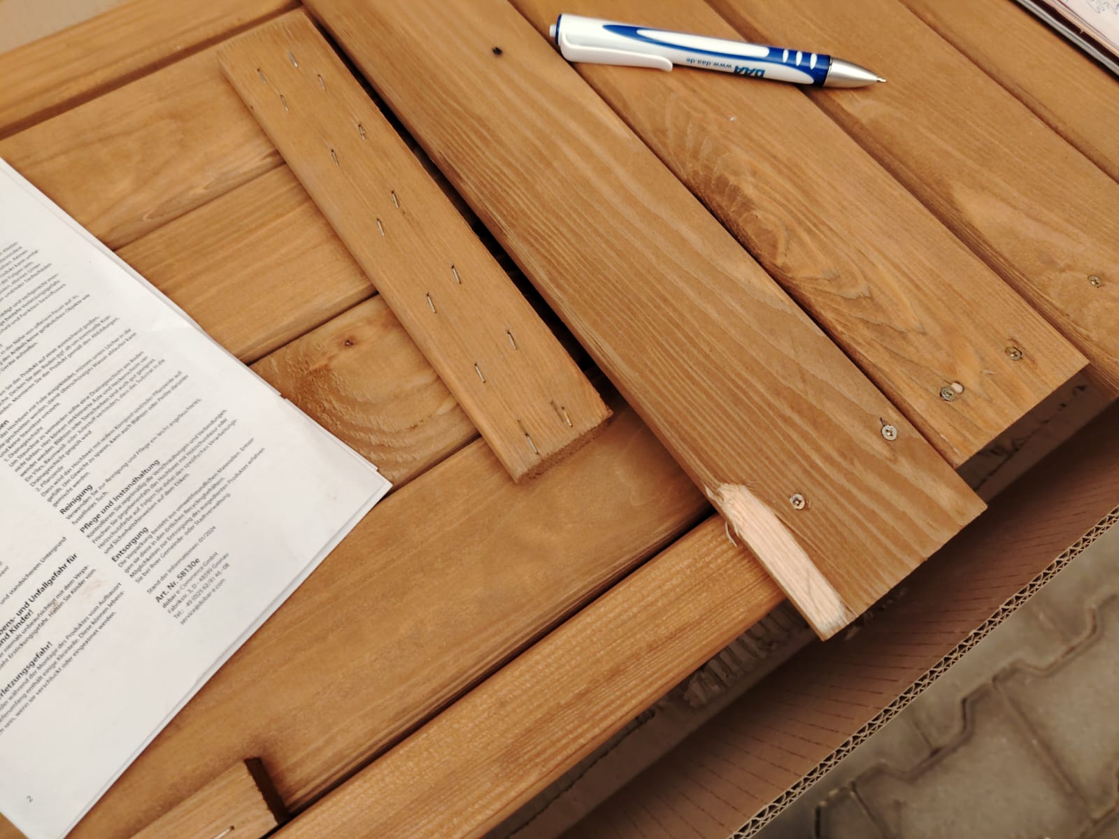 Holz, Holzbalken, Kiefernholz, Holzplatten, Bauholz
