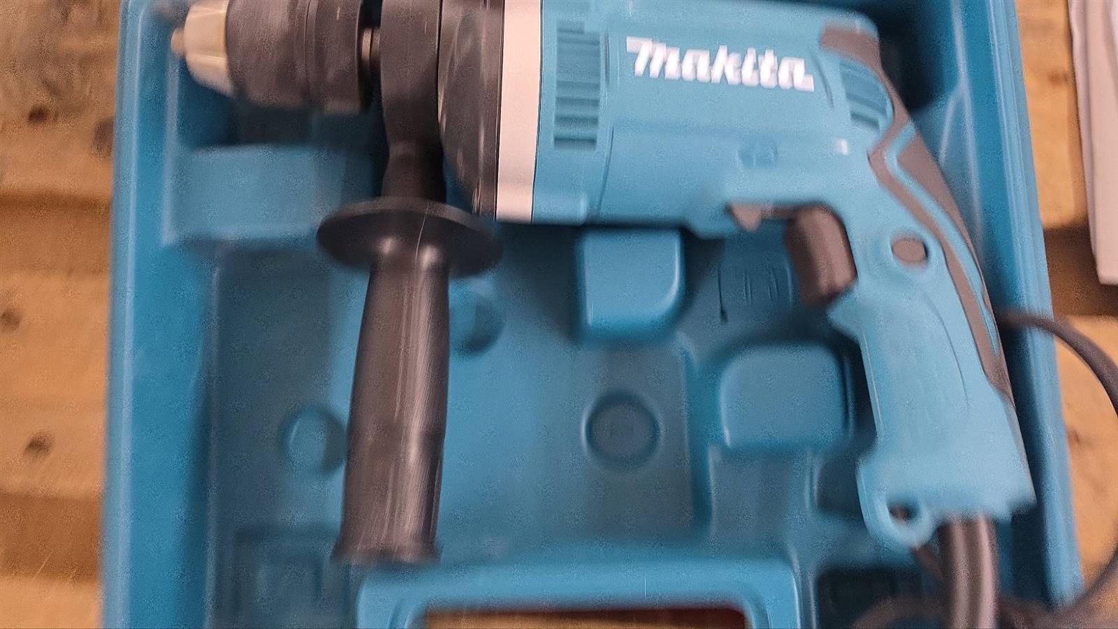 Makita HP1631KX3 Schlagbohrmaschine 710W #E723