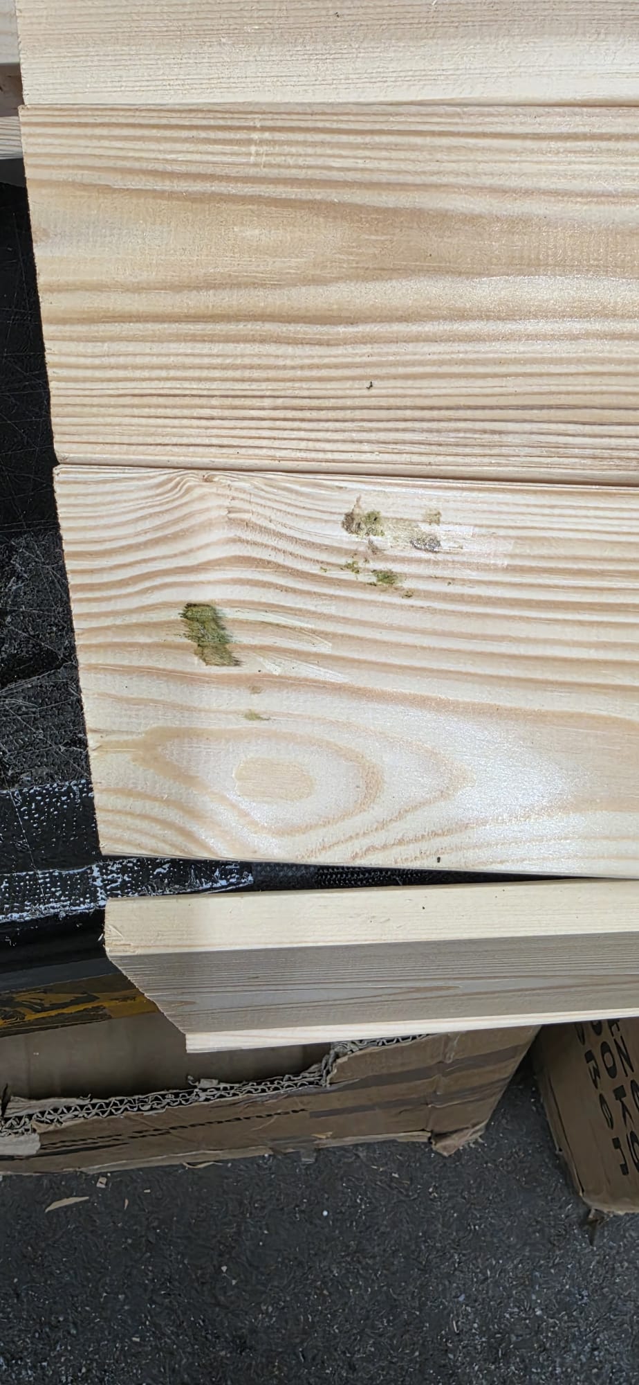 Holzbrett, Holzplanke, Naturholz, Kiefernholz, Holzbalken