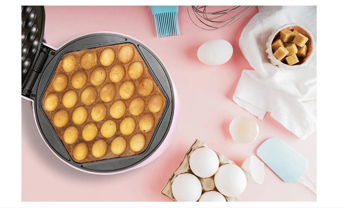 Bestron Bubble-Waffeleisen Waffelmaker für Bubble Waffeln zum Befüllen mit Eis Schokolade oder Obst mit Backampel & Antihaftbeschichtung 700 Watt Farbe: Rosa