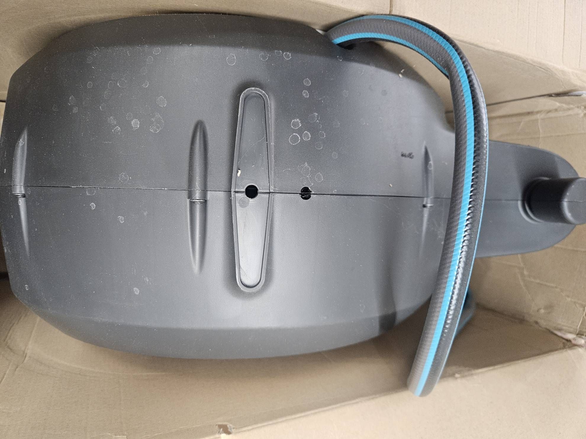 Gardena Wand-Schlauchbox RollUp M/L (weiß) 25 m flexible Bewässerung für mittelgroße bis große Gärten, Schwenkbare Schlauchbox, inkl. 25 m Gardena Qualitätschlauch #E497