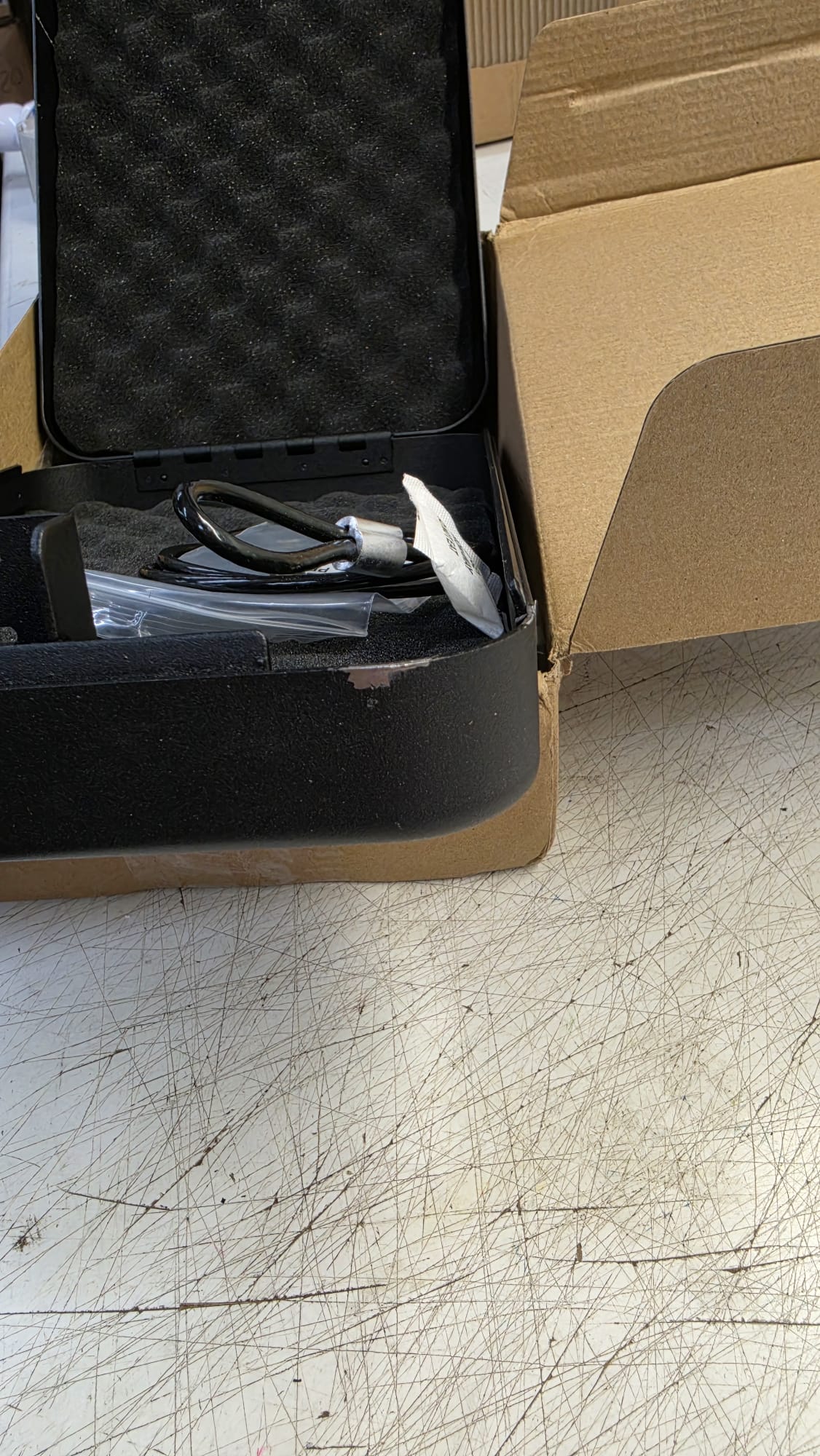 Case, Gitarren-Zubehör, Hartschale, schwarz, Fallinnenraum