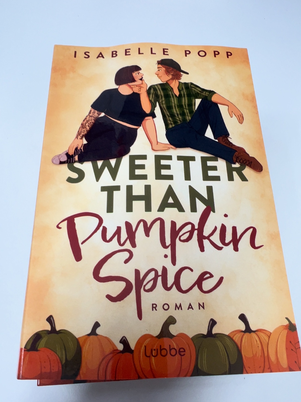[Let's give 'em pumpkin to talk about] ; Sweeter than pumpkin spice : Roman