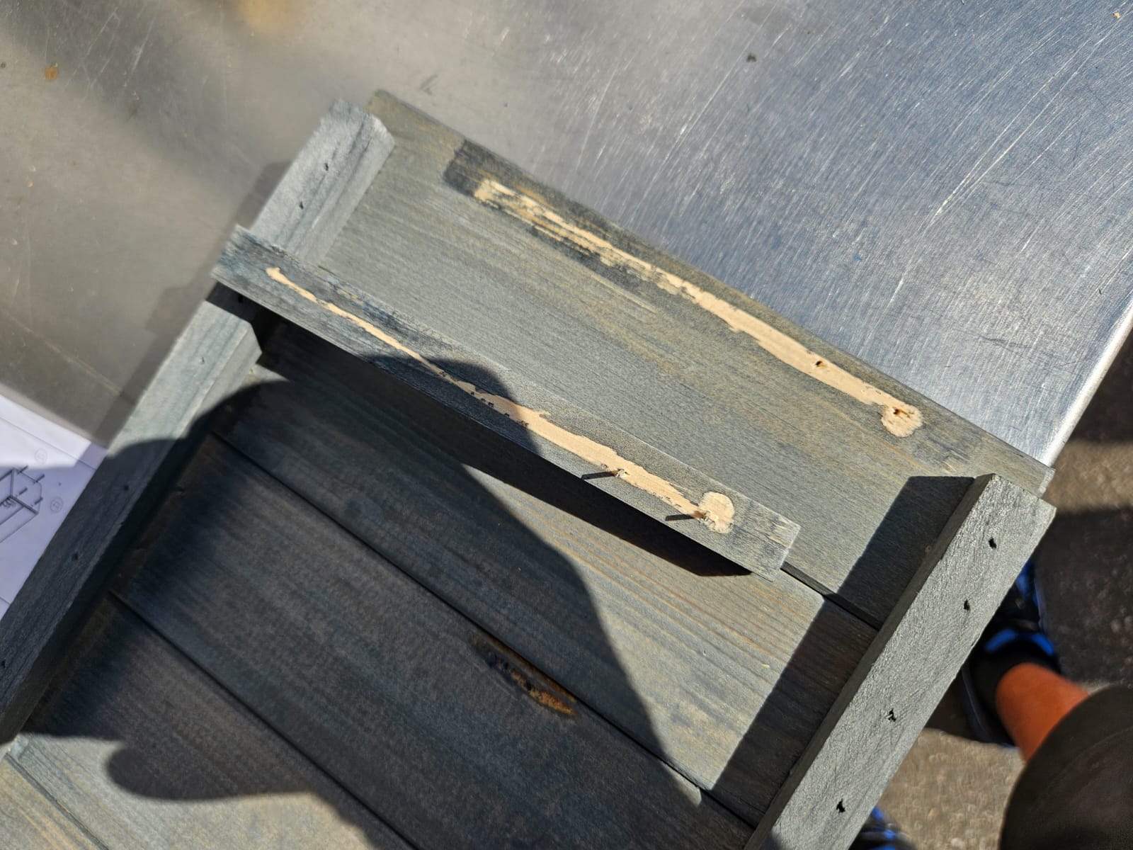 Dobar Ausklappbare Pflanztreppe grau mit 3 Pflanzkästen #D342