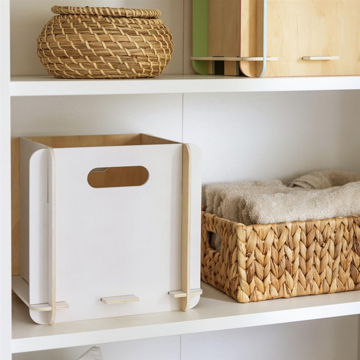 Aufbewahrungsbox, weiße Box, gewebter Korb, Leinenkorb, Regalorganisation