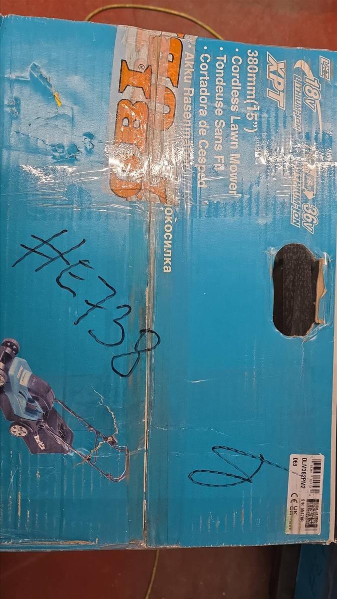 Makita Akku Rasenmäher DLM382PM2 2x 18 V ohne Akkus und Ladegerät #738