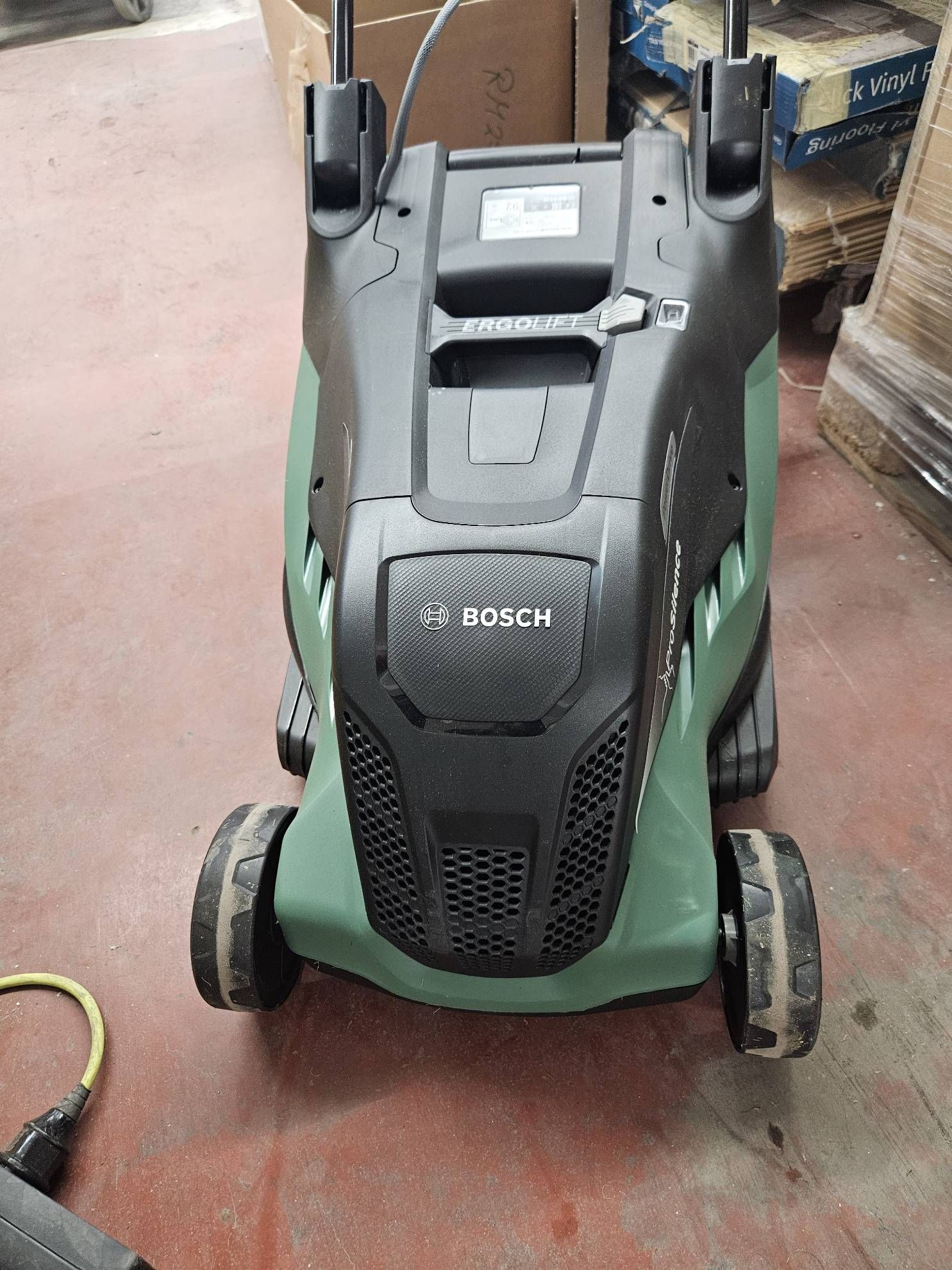 Bosch AdvancedRotak 690 Elektro Rasenmäher mit 50L Fangbox 1800 Watt #E644