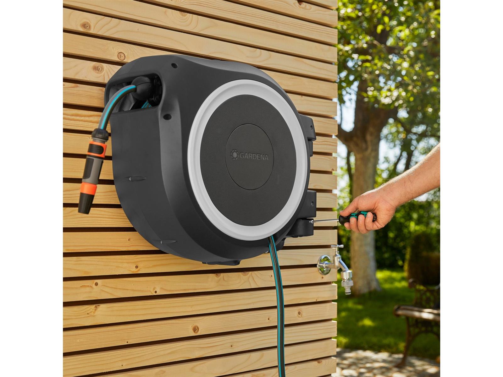 Gardena Wand Schlauchbox XL 35 m mit Comfort Reinigungsspritze