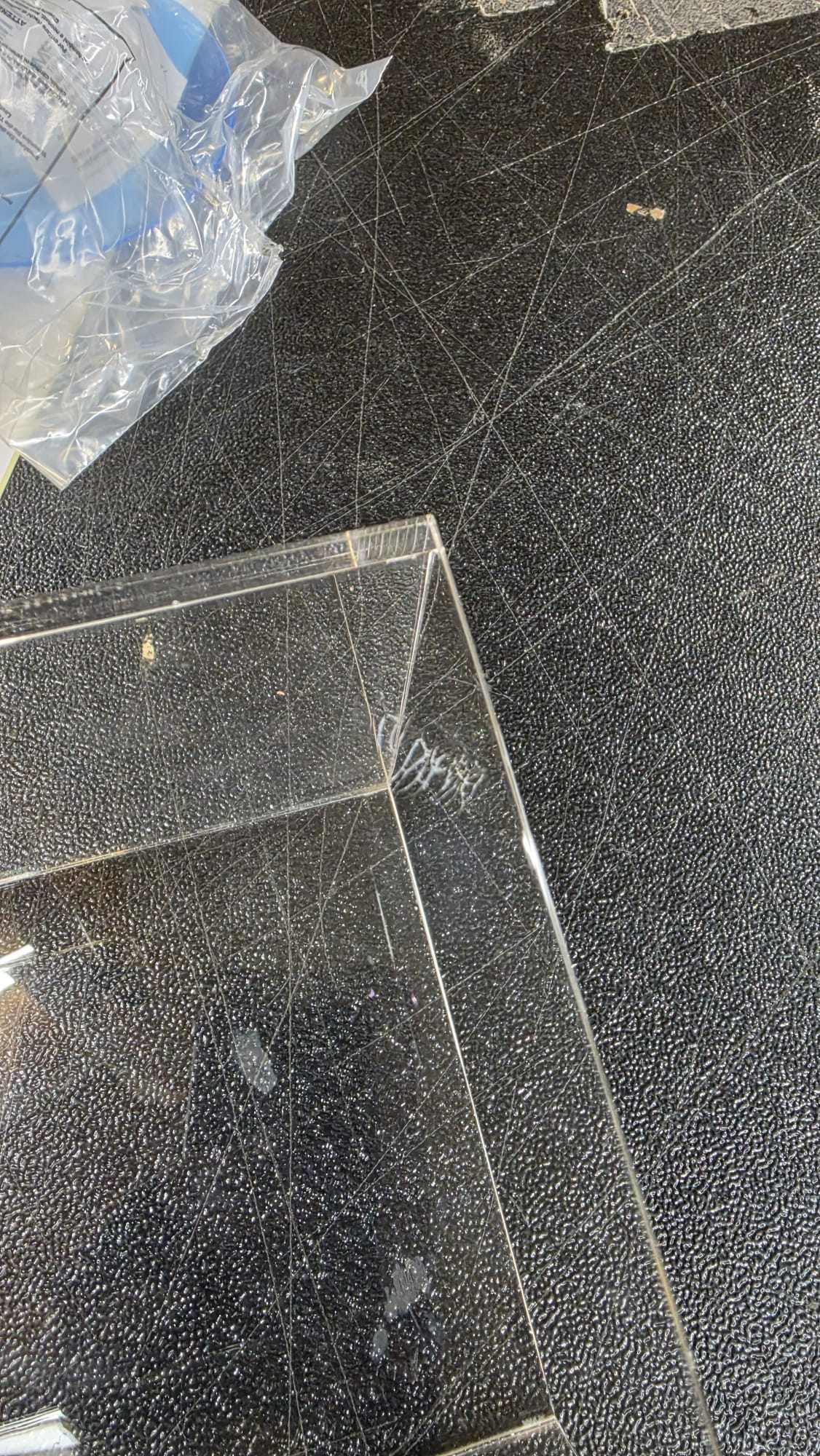 HMF Acryl Vitrine Schaukasten für Modellautos oder Figuren 22cm hoch #WARE MIT MANGEL