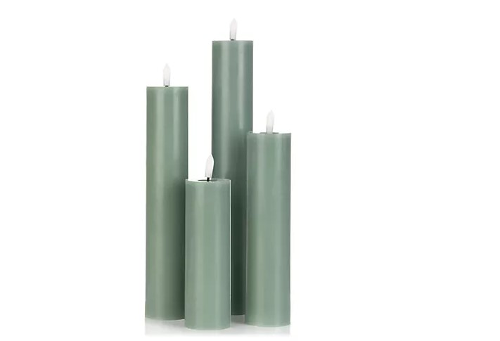 ELAMBIA 4 LED-Kerzen mit Wachsspiegel Slim Line salbei Dekokerzen Stabkerzen