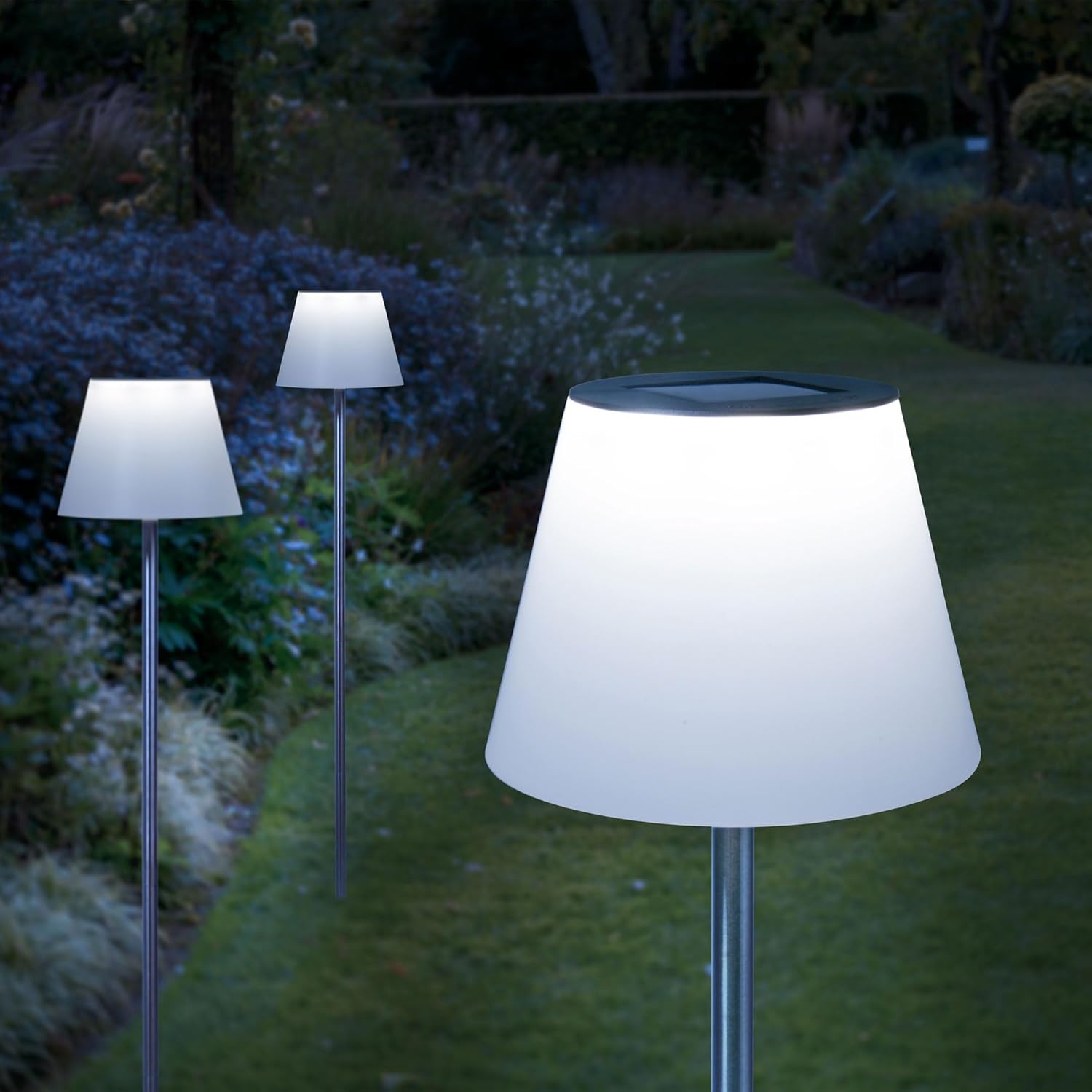 dobar großer LED Solar-Gartenstecker im 2er Set aus Kunststoff für Außen - Wetterfeste Outdoor Solarlaterne am Stab aus Stahl für den Garten 18 x 18 x 90 Weiß