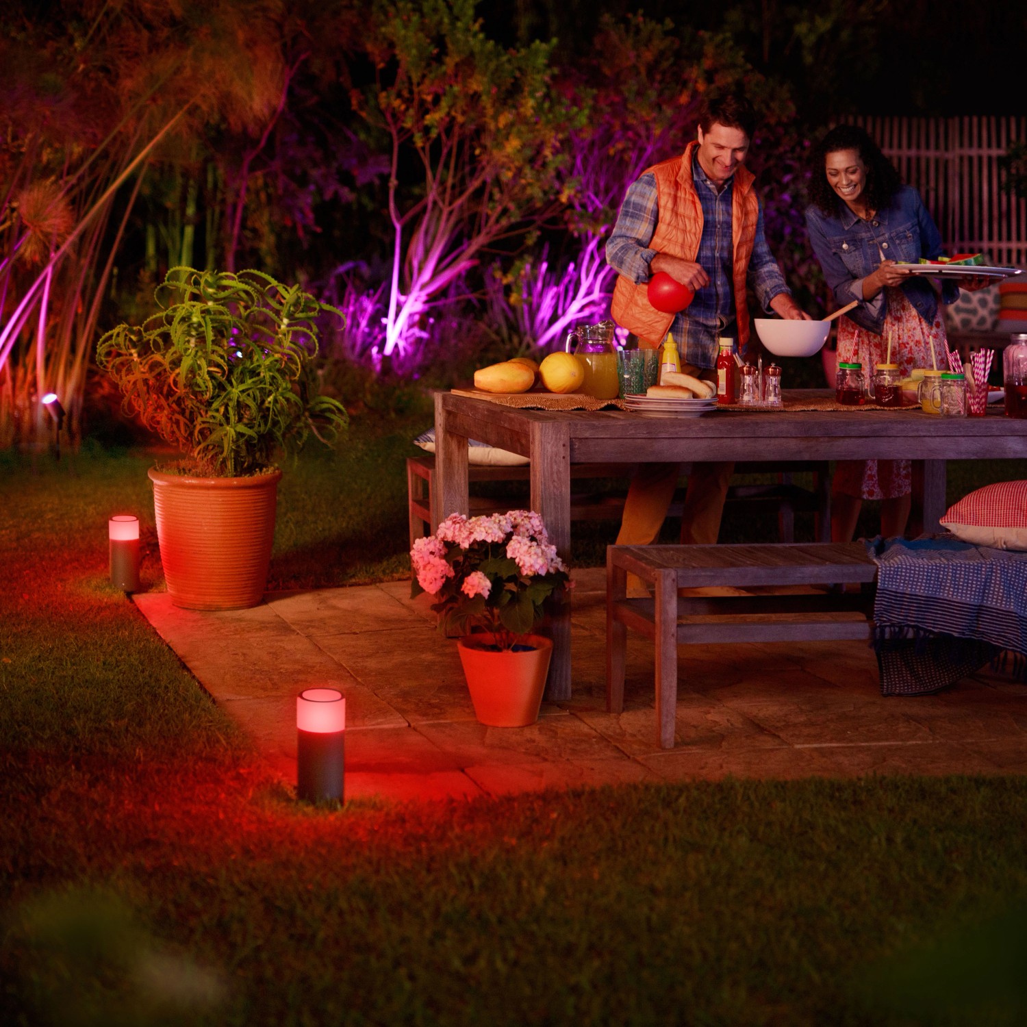 Philips Hue LED Sockelleuchte White & Color Ambiance Calla Schwarz Erweiterung