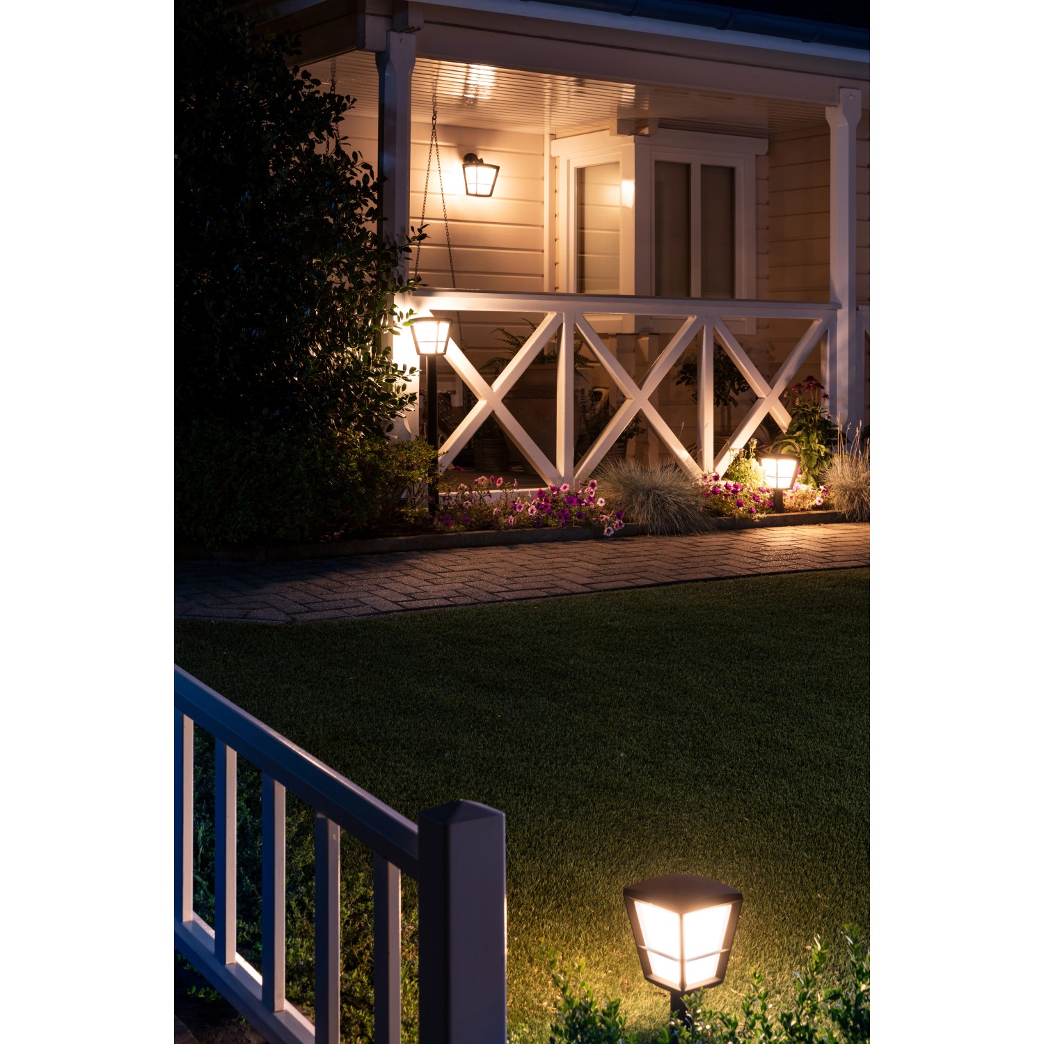 Philips Hue White & Color Ambiance Econic LED Wegeleuchte