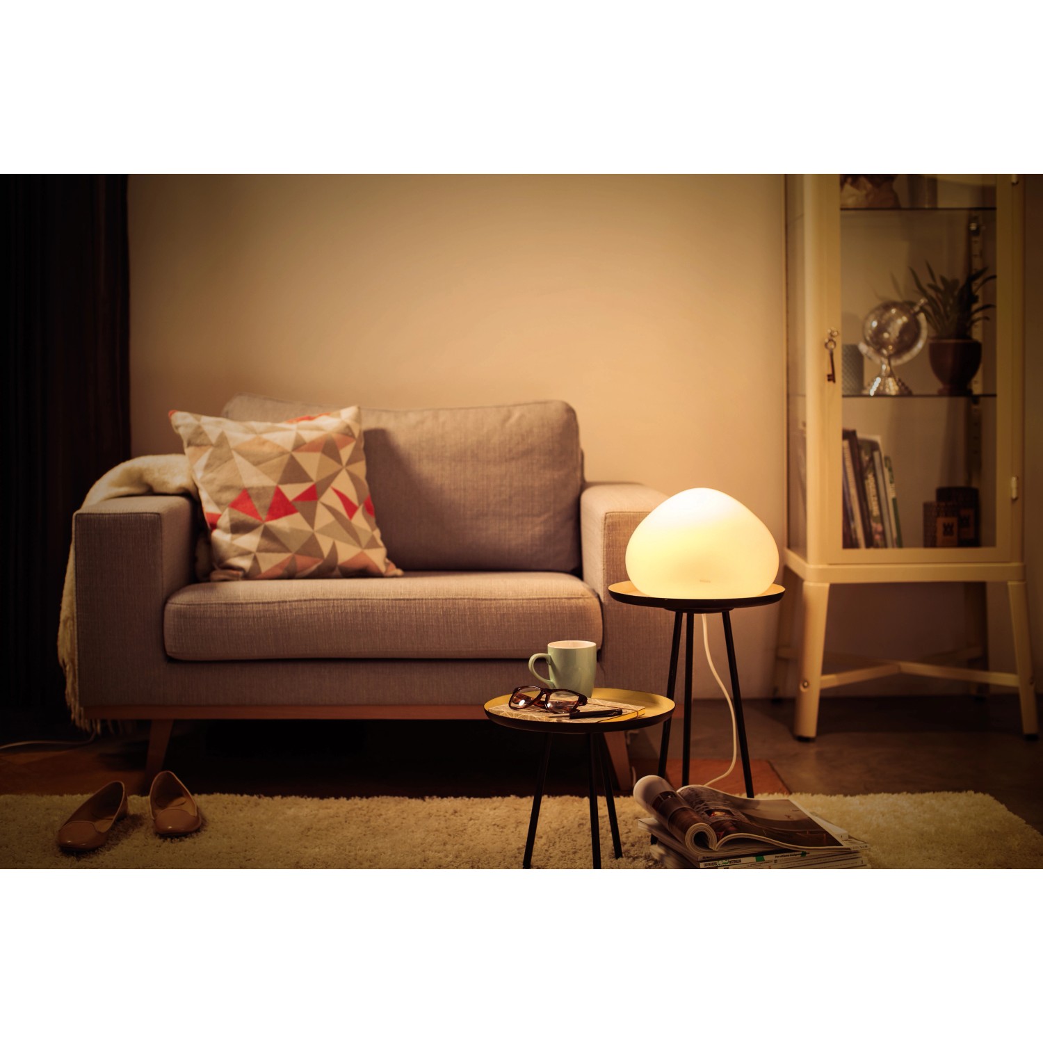 Philips Hue Tischleuchte White Ambiance Wellner Weiß 570 lm inkl. Dimmer