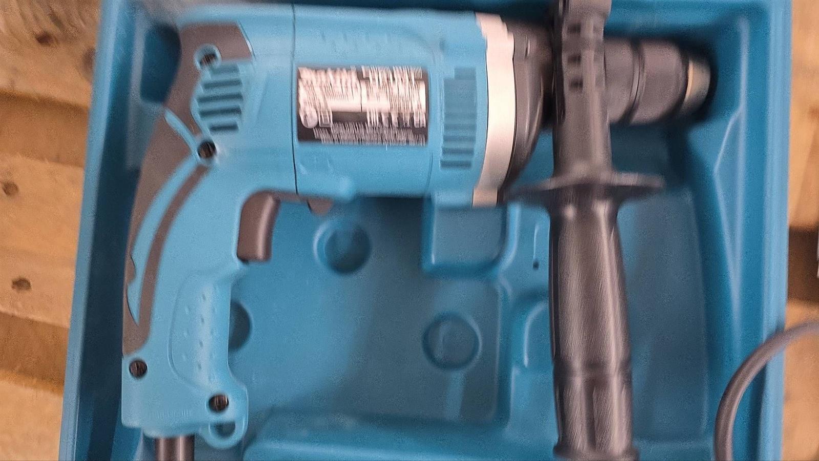 Makita HP1631KX3 Schlagbohrmaschine 710W #E723