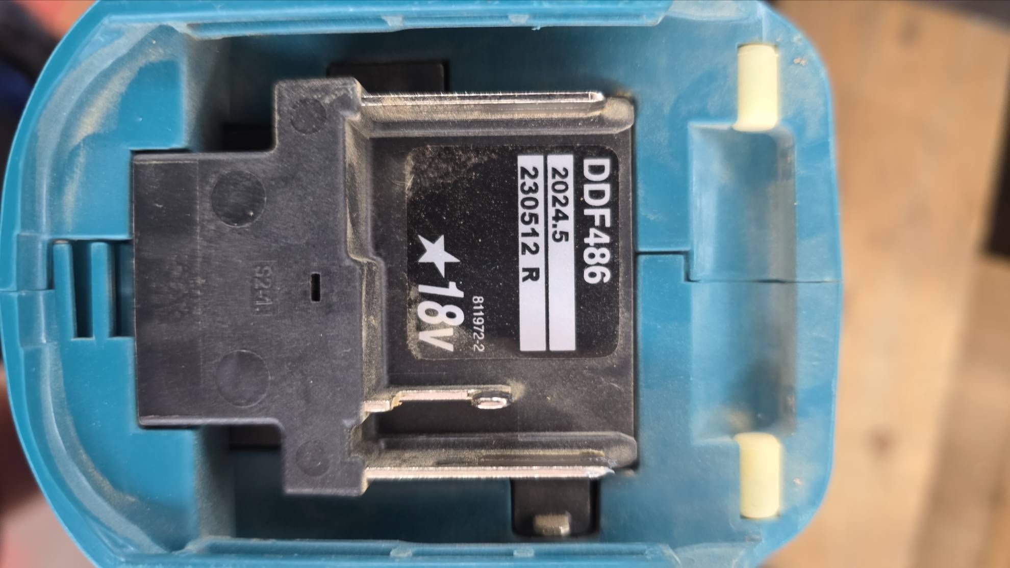 Makita DDF486Z Akku Bohrschrauber 18V ohne Akku und Ladegerät #740