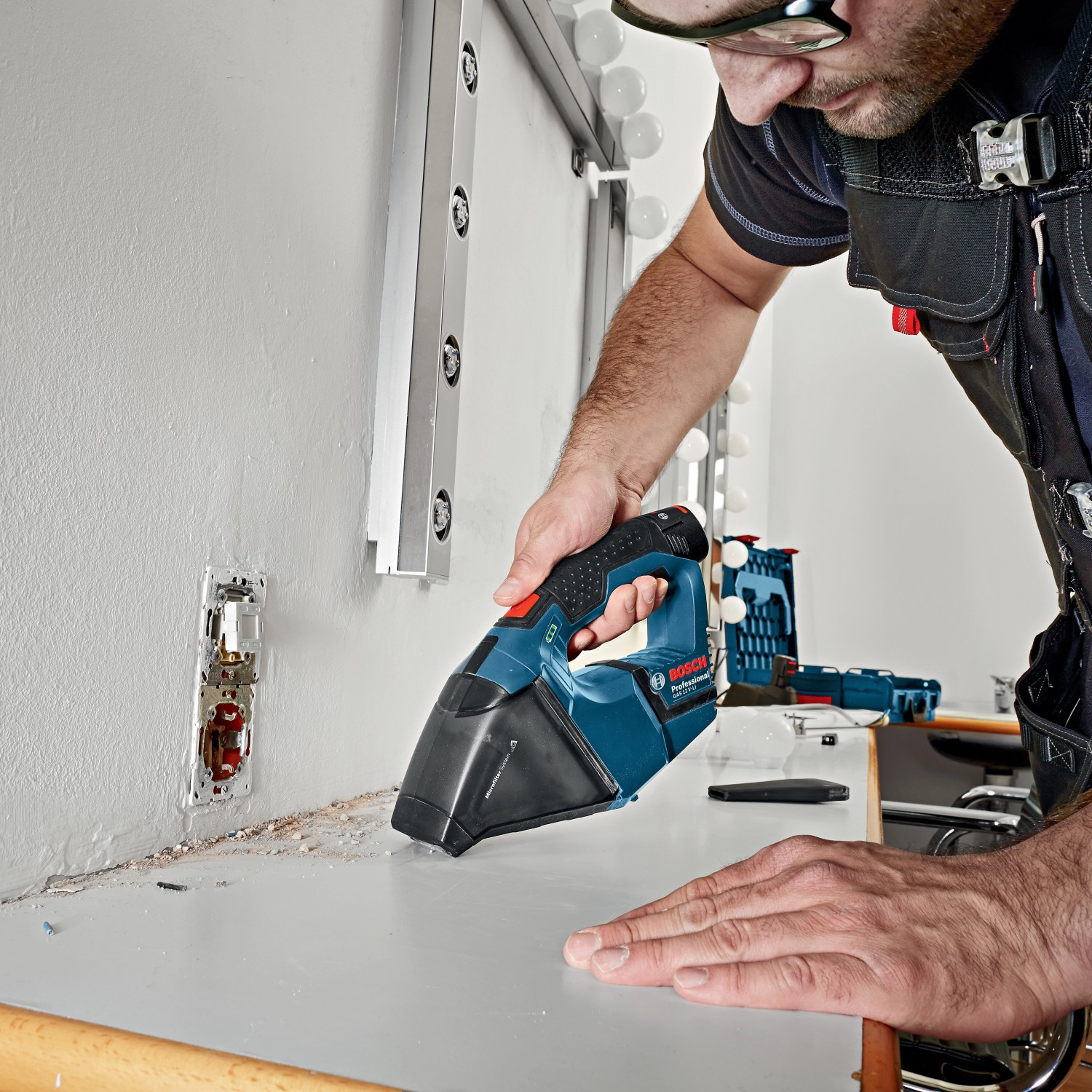 Bosch Professional Akku Handstaubsauger GAS 12 V LI Solo ohne Akku und Ladegerät